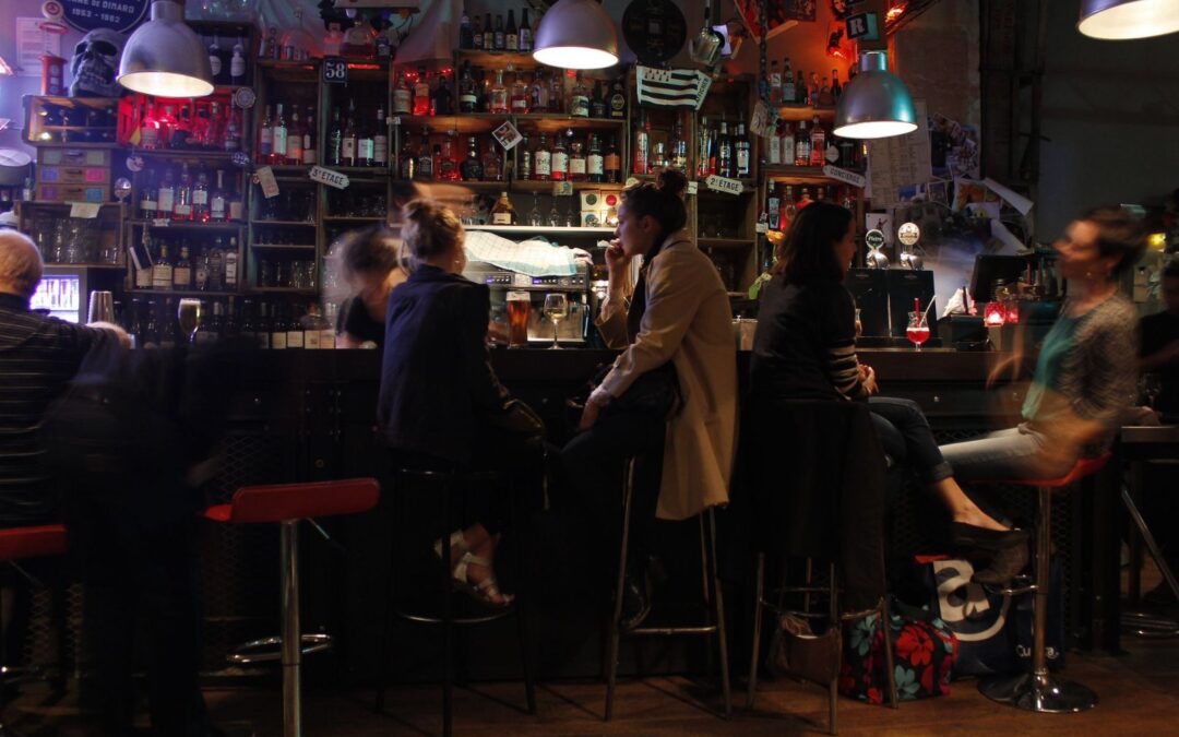 Embracing Cultural Diversity: Unveiling the Global Learning Opportunities in Bar Crawls