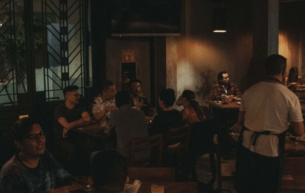 How Bar Crawls Develop Your Networking Skills and Expand Professional Connections in Sacramento, CA