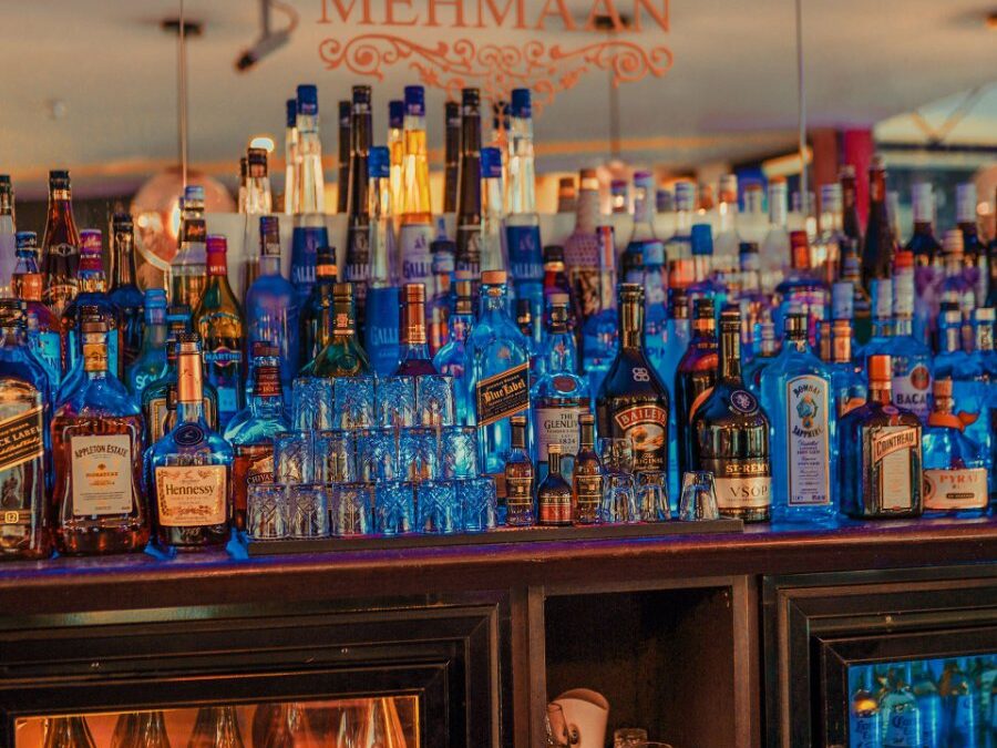 How Much Does a Bar Crawl Actually Cost in Sacramento, CA — And How to Save Money While Partying